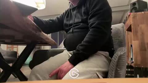 ueberdruck01 online show from December 21, 10:39 pm