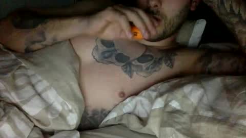 ukboy08x online show from April 28, 6:51 am