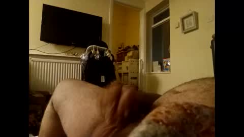 Snapshot of ukfilth529161 chatting on October 19, 12:11 am ukfilth529161 online show from October 19, 12:11 am