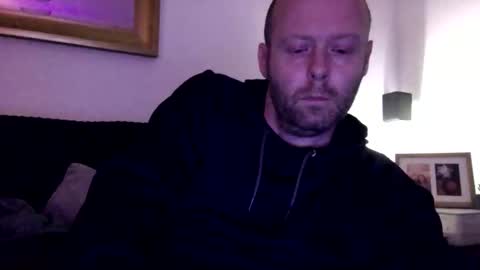 ukmatty3 online show from December 3, 11:25 pm