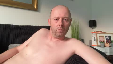 Snapshot of ukmatty3 chatting on June 24, 8:19 pm ukmatty3 online show from June 24, 8:19 pm