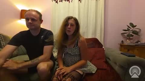 Snapshot of uksouthcoastcpl chatting on July 10, 8:55 pm Evelyn and Danny online show from July 10, 8:55 pm