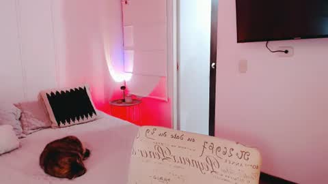 Snapshot of ulala_martina chatting on June 11, 2:53 am Martina online show from June 11, 2:53 am