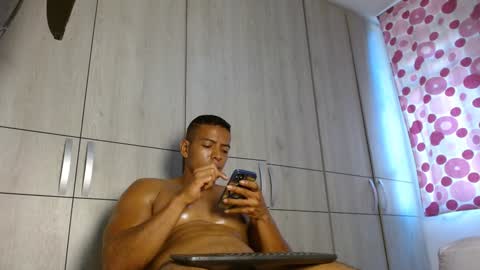 Felipe  model independent online show from January 11, 12:07 pm