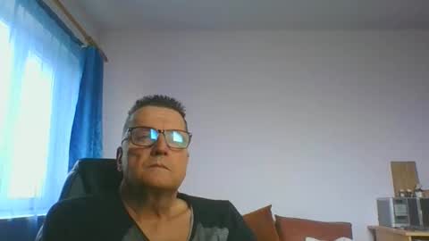 ulmeni4 online show from January 15, 8:30 am