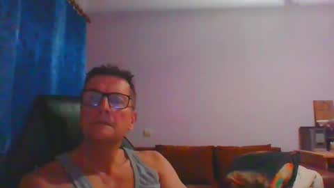 ulmeni4 online show from November 22, 5:34 pm