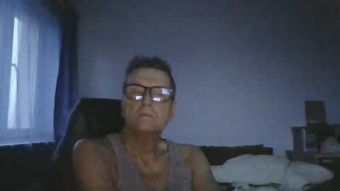 ulmeni4 online show from November 23, 5:51 am