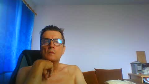 Snapshot of ulmeni4 chatting on August 7, 11:34 am ulmeni4 online show from August 7, 11:34 am