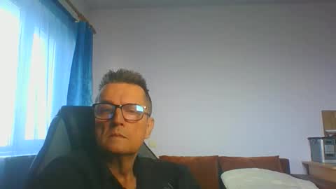 ulmeni7 online show from November 13, 6:45 am