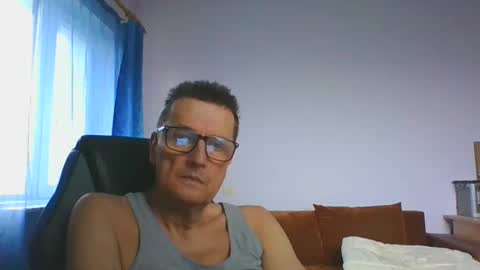 ulmeni7 online show from December 22, 12:35 pm