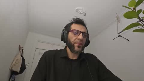 ultratoaster online show from December 19, 11:56 pm