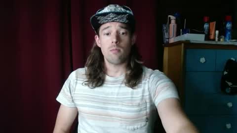 Snapshot of umphreak42 chatting on September 28, 6:46 pm Andrew online show from September 28, 6:46 pm