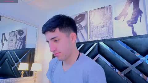 un_sluttyy online show from April 24, 11:56 am