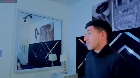 un_sluttyy online show from May 19, 11:49 am
