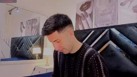 un_sluttyy online show from May 27, 5:43 pm
