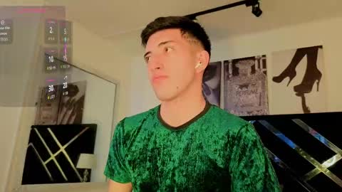 un_sluttyy online show from June 1, 6:42 pm