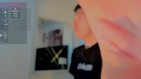 un_sluttyy online show from June 8, 6:52 pm