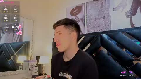 un_sluttyy online show from June 27, 11:26 am