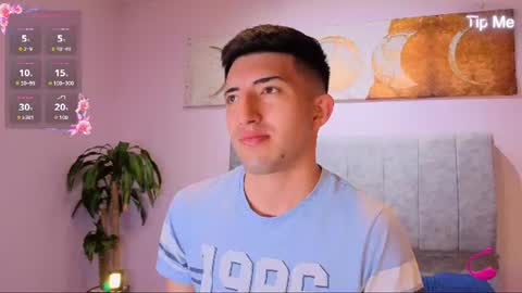 un_sluttyy online show from July 14, 11:54 pm