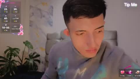 un_sluttyy online show from July 18, 11:36 am