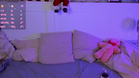 Snapshot of una_medisson chatting on January 4, 4:43 pm Una  online show from January 4, 4:43 pm