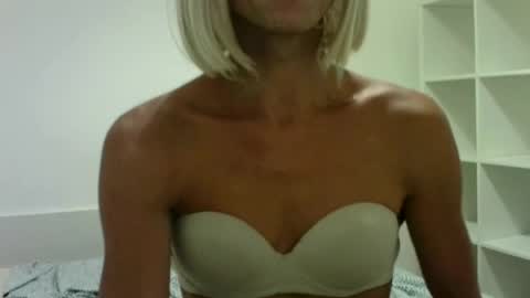 Snapshot of unadiosa chatting on July 10, 1:58 pm unadiosa online show from July 10, 1:58 pm
