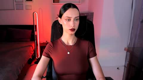 unaericaabistrong online show from April 1, 7:33 pm