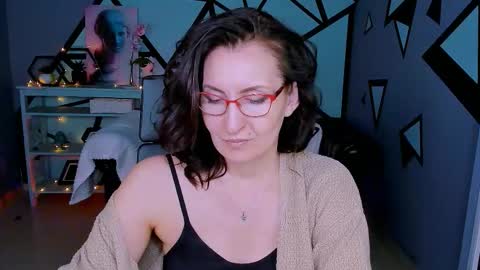 Snapshot of unatera chatting on February 7, 9:13 am UnaTera online show from February 7, 9:13 am