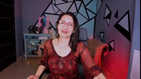 Snapshot of unatera chatting on February 22, 9:52 am UnaTera online show from February 22, 9:52 am