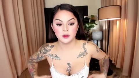 Lady tan online show from September 17, 11:50 pm