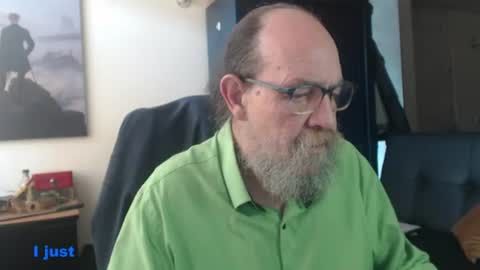Snapshot of uncle_hottiecb chatting on June 25, 3:38 pm Uncle Hottie online show from June 25, 3:38 pm