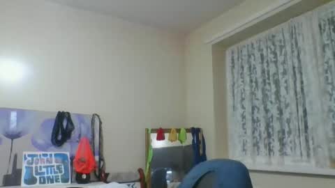 Snapshot of uncle_johns chatting on November 11, 5:29 am John online show from November 11, 5:29 am