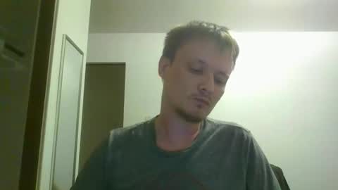 Snapshot of uncut929 chatting on November 29, 5:32 am uncut929 online show from November 29, 5:32 am