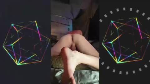 Snapshot of uncut_slut33 chatting on September 20, 5:30 am uncut_slut33 online show from September 20, 5:30 am