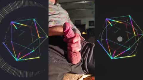 Snapshot of uncut_slut33 chatting on January 18, 5:39 pm uncut_slut33 online show from January 18, 5:39 pm