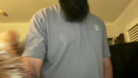 Snapshot of uncutbeard129840 chatting on October 13, 4:23 am uncutbeard129840 online show from October 13, 4:23 am