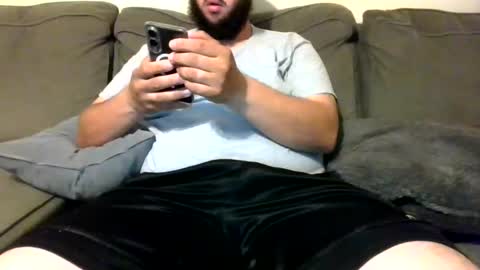 Snapshot of uncutbluecollarcock chatting on November 12, 11:10 am Uncut Rod online show from November 12, 11:10 am