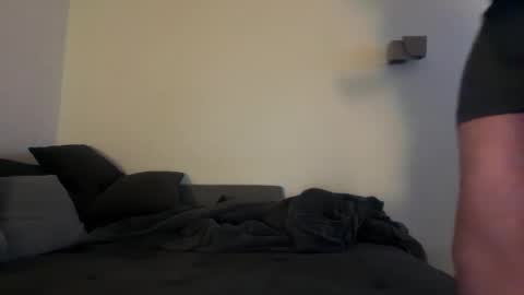 Snapshot of uncutedaustria chatting on November 3, 10:10 pm Tom online show from November 3, 10:10 pm