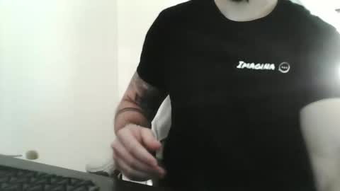 Snapshot of uncutedone7 chatting on February 6, 11:02 am YourDreamIfYouWant online show from February 6, 11:02 am