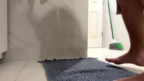 Snapshot of uncutnudist chatting on February 12, 1:59 pm uncutnudist online show from February 12, 1:59 pm