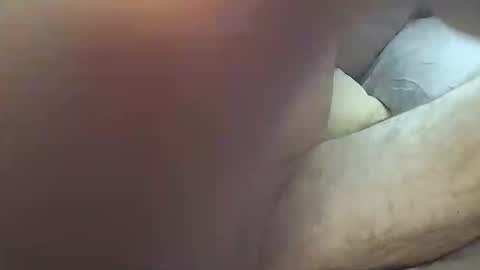 Snapshot of uncutpenislove chatting on March 8, 7:28 pm uncutpenislove online show from March 8, 7:28 pm