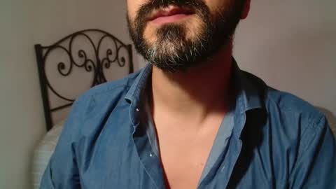 Giov online show from October 25, 4:24 pm