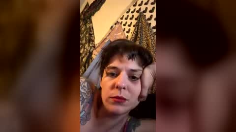 Snapshot of unemployedstripper chatting on July 19, 2:26 am unemployedstripper online show from July 19, 2:26 am
