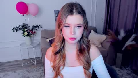 Snapshot of unforgettablalice chatting on September 17, 7:48 pm Alice online show from September 17, 7:48 pm