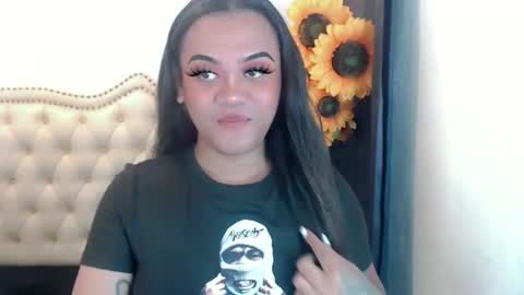 Snapshot of unforgettable_sin chatting on October 5, 8:18 pm Bella Shamara Odett online show from October 5, 8:18 pm