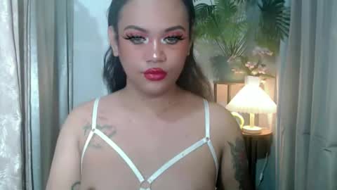 Snapshot of unforgettable_sin chatting on October 6, 11:18 am Bella Shamara Odett online show from October 6, 11:18 am