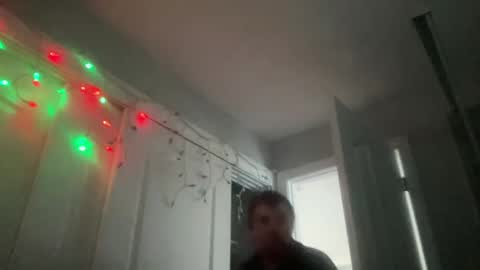 ungerisland online show from December 14, 8:40 pm