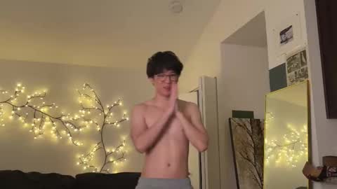 Snapshot of unhingedwang chatting on November 9, 12:09 am wang online show from November 9, 12:09 am