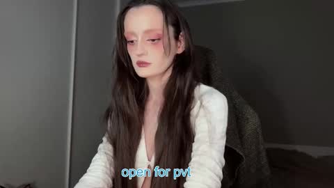 Snapshot of unhollymeow chatting on September 30, 7:41 pm Irene online show from September 30, 7:41 pm