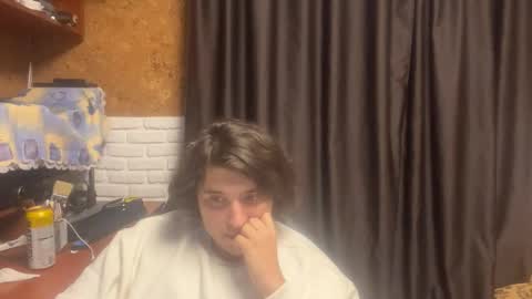 Snapshot of unholy_heat chatting on October 18, 8:31 pm Anri online show from October 18, 8:31 pm